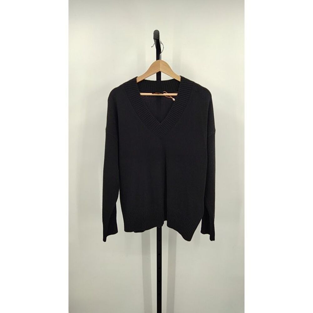 Quince Black V-Neck Women's Sweater